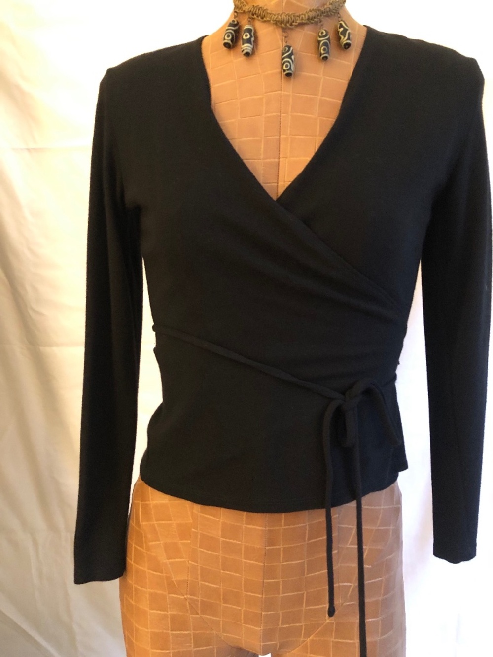 VTG NWOT Black Wrap Around Top Black SM